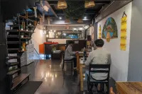 Nature's Heaven Hostel - Mountain view