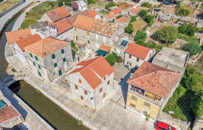 House Morko1