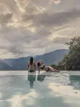 Uma Experience - 3 звезды