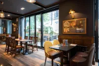 Keavan's Port Hotel , Dublin - breakfast