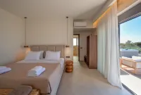 Black Olive Villas - Pools