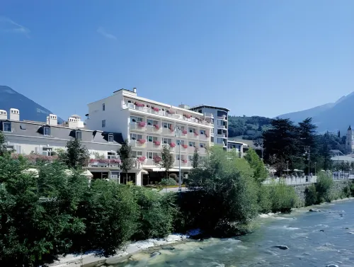 Hotel Aurora - 4-Star