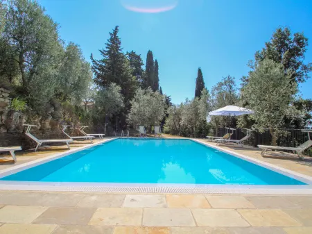 Podere le Coste Отели в г. Лоро-Чуффенна