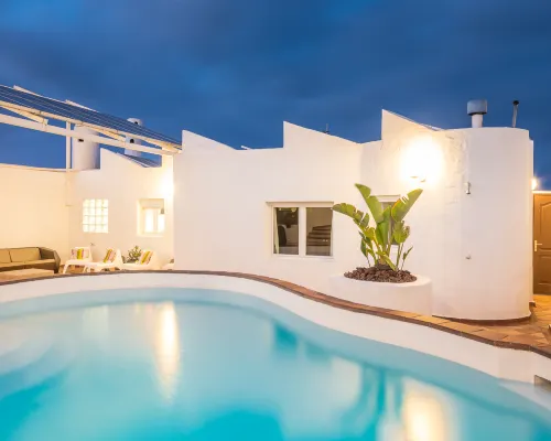 Terrazas del Mar. Villa on the Beach Sea Terrace Wifi Free Golf Ecological House コマルカ・エステのホテル