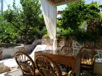 Spaceful Apartment with Veranda 'n Garden