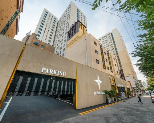 Hotel Star Hotels near Cheonchuksa Temple