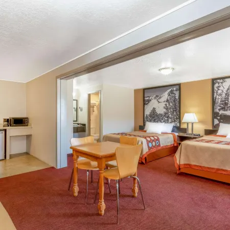 Super 8 by Wyndham Evanston Hotels in Uinta County