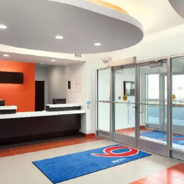 Motel 6 Swift Current, SK