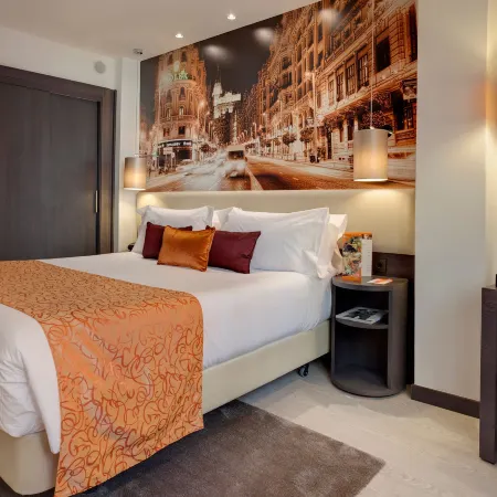Hotel Indigo MADRID - GRAN VIA by IHG Отели рядом с достопримечательностью «Улица Гран-Виа»