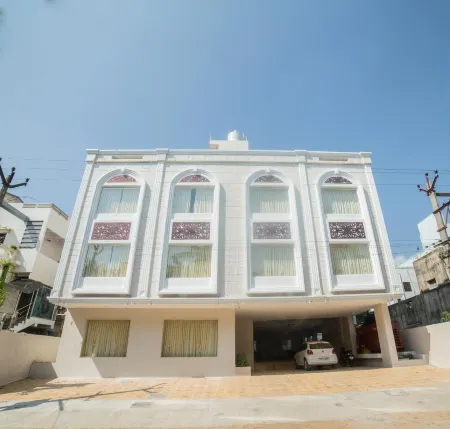 Atlanta Park Chennai Отели рядом с достопримечательностью «Shirdi Saibaba Temple»