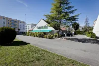 Campanile Geneve - Aeroport/Palexpo Hotels in Ferney-Voltaire