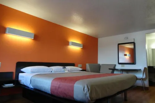 Motel 6 Round Rock, TX - 2-Star