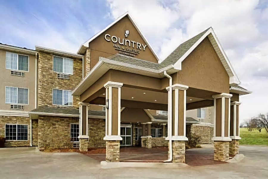 Country Inn & Suites by Radisson, Topeka West, KS