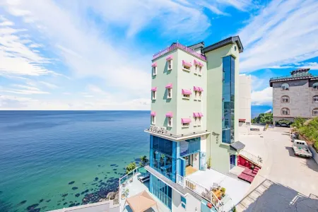 Blue Sea Pension Отели рядом с достопримечательностью «Cave Mystery Hall»