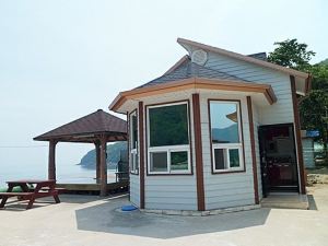 Incheon Mokseom Pension (Deokjeokdo)