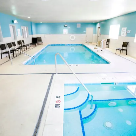Holiday Inn Express & Suites Carlsbad by IHG