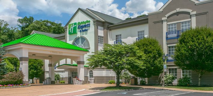 Holiday Inn Express & Suites MOUNT ARLINGTON-ROCKAWAY AREA by IHG Hotels in Morris County