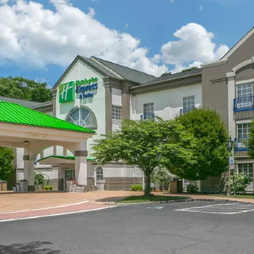 Holiday Inn Express & Suites MOUNT ARLINGTON-ROCKAWAY AREA by IHG