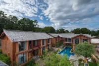 Ansu ·Water Woodden Holiday Courtyard - Rooftop Pools