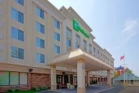 Holiday Inn Portsmouth Hotel berhampiran PortCity Bike Tours