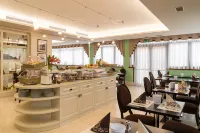 Hotel Roxy Plaza - 4-Sterne