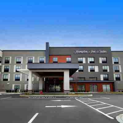 Hampton Inn & Suites by Hilton North Attleboro Hotel Exterior