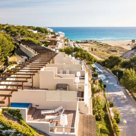 Viva Cala Mesquida Suites & Spa Отели рядом с достопримечательностью «Пляж Кала-Торта»