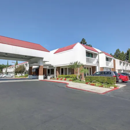 Motel 6 Santa Ana, CA - Irvine - Orange County Airport