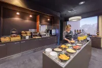Best Western Plus Launceston - breakfast