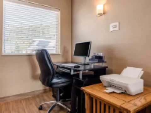 Quality Inn & Suites New Castle Hotels in Lawrence County
