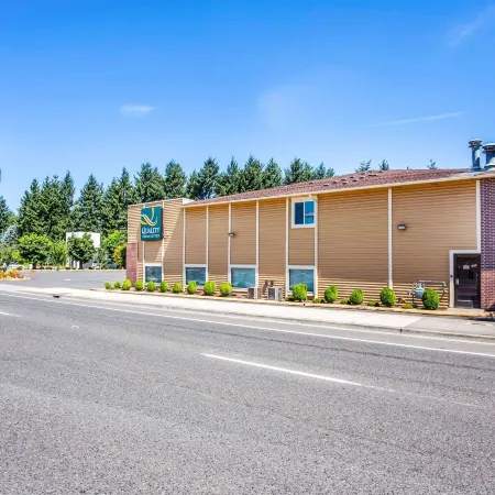 Quality Inn & Suites Vancouver North
