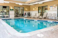 Comfort Suites Hotels in Canton