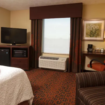 Hampton Inn & Suites by Hilton Fargo Medical Center