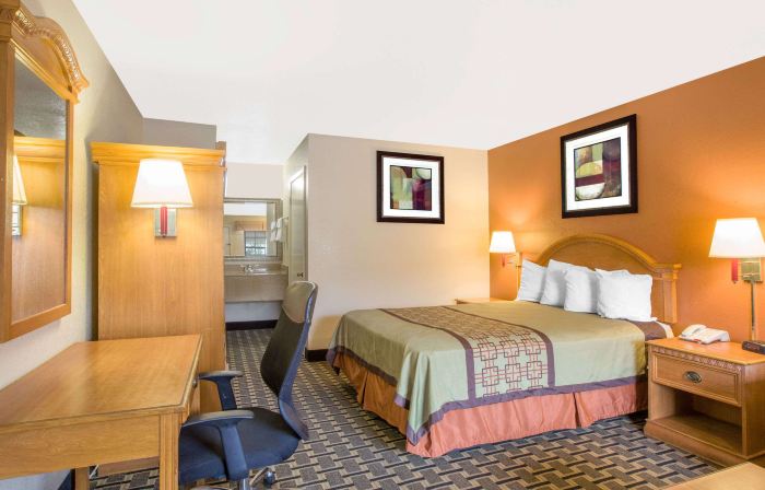 Days Inn by Wyndham Monroe La