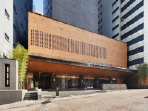 ROYAL HOTEL SEOUL Myeongdong โรงแรมในโซล