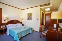 Vintage Hotel Tornese - Business & Events