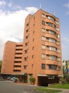 Portal del Rodeo ApartaHotel
