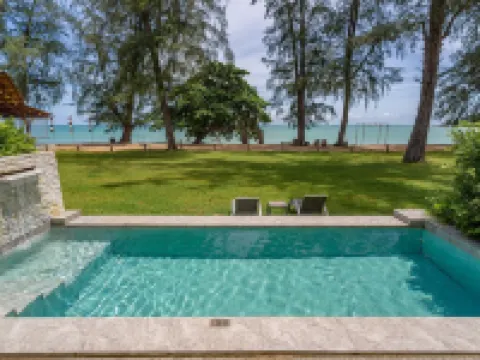 โรงแรมเขาหลักแอมเมอรัล บีช รีสอร์ท แอนด์ สปา โรงแรมใกล้Camping House by Root
