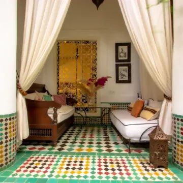 Riad Kaiss by Anika
