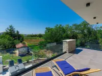 Villa Irena Hoteles en Bašanija