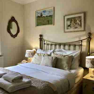 Rowley Manor Rooms