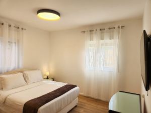 Melony Apartents Eilot Street Al Hyam