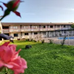 Sprucewood Inn Hotels in Oberlin