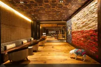 The George, by Valencia Hotel Collection