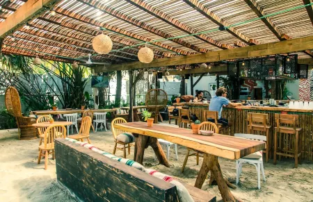 Nílu Puerto Escondido by Selina