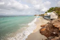 Xanadu Beach Resort - Beach