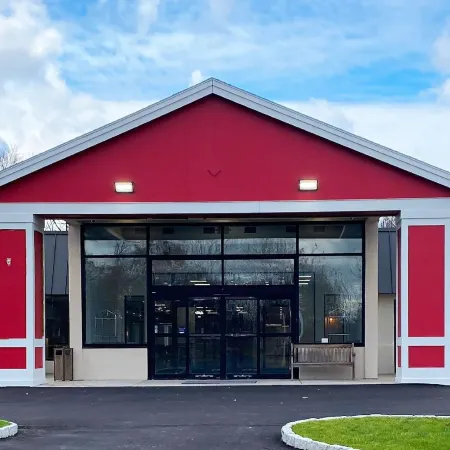 Ramada by Wyndham Hartford North / Bradley Airport