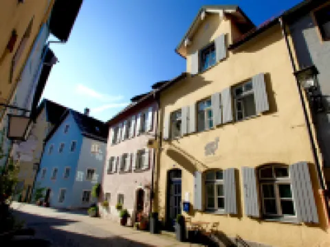 โอลด์ คิงส์ ดีไซน์ โฮสเทล โรงแรมในฟึสเซิน