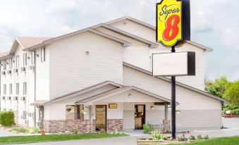 Super 8 by Wyndham Kent/Akron Area