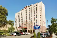 Hampton Inn New York - LaGuardia Airport